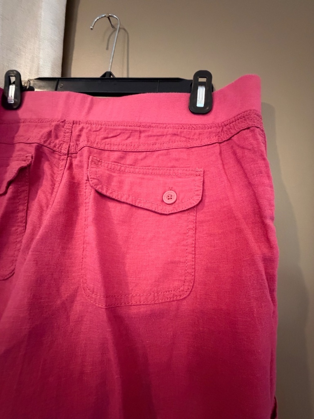 Gloria Vanderbilt Raspberry Linen Blend Cropped Ruched Pants, Size 10 - Picture 6 of 11